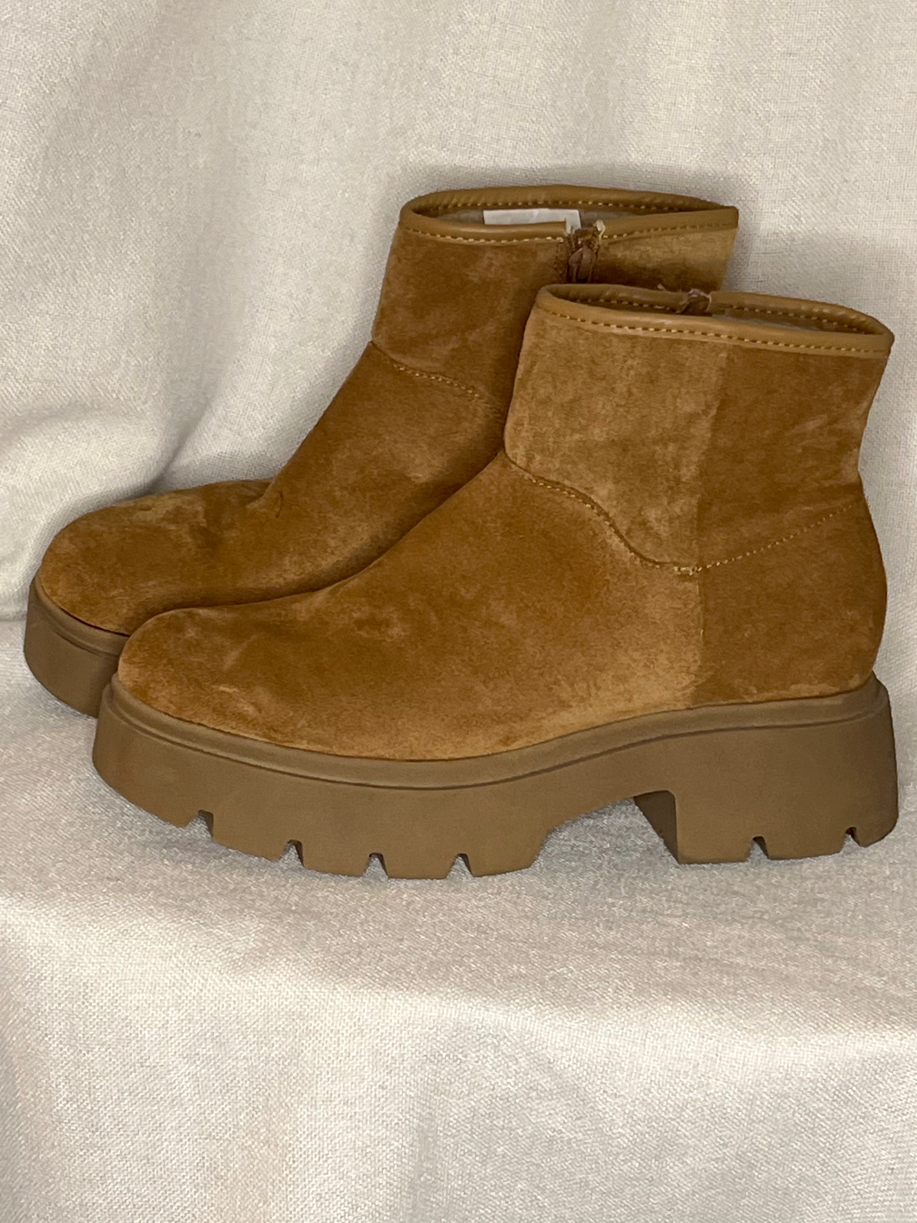 brown boots
