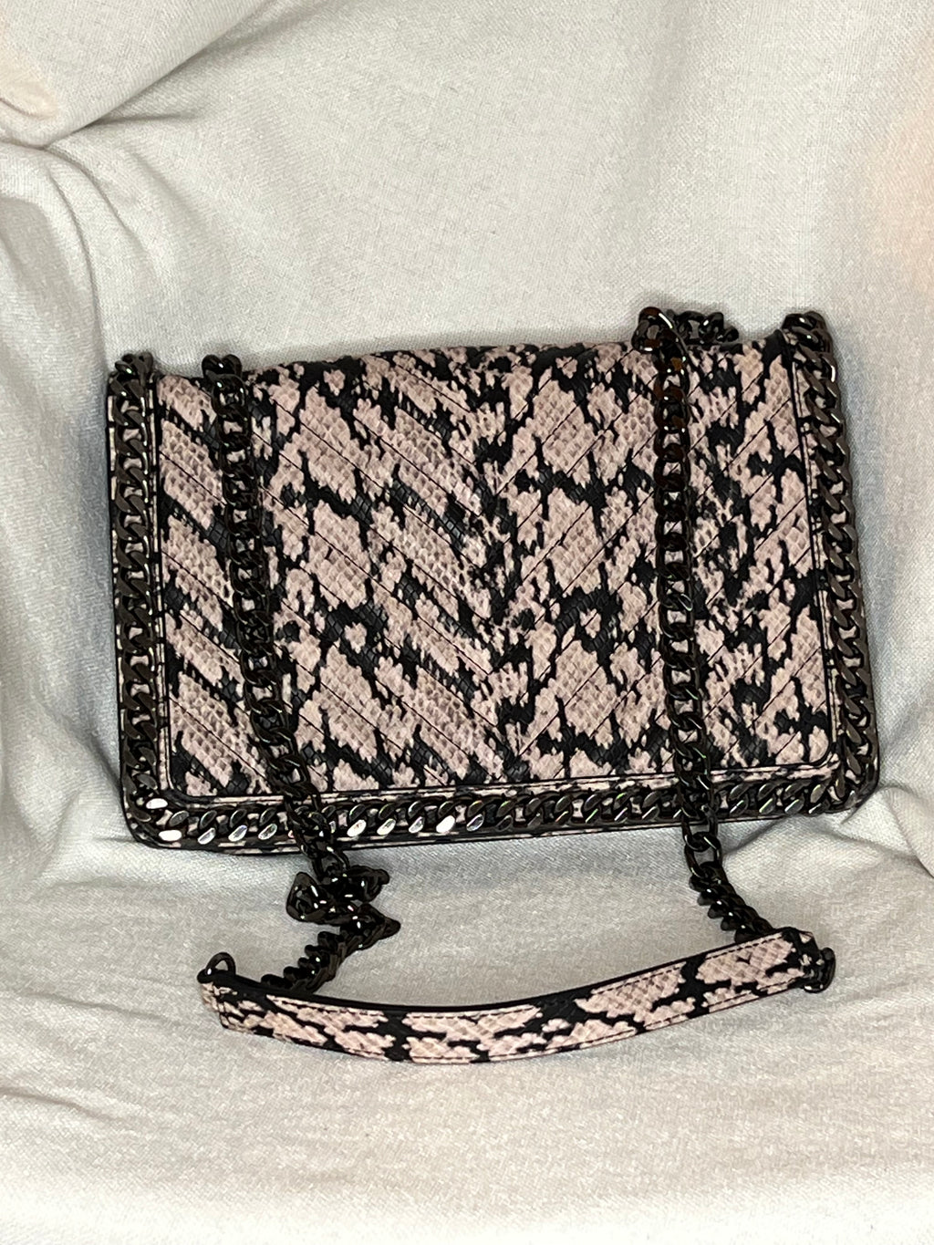 Metal Snake Bag