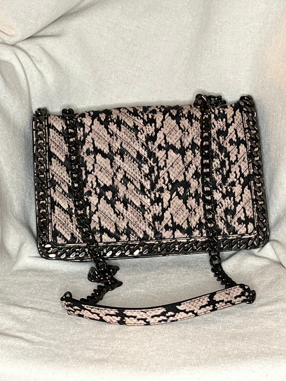 Metal Snake Bag