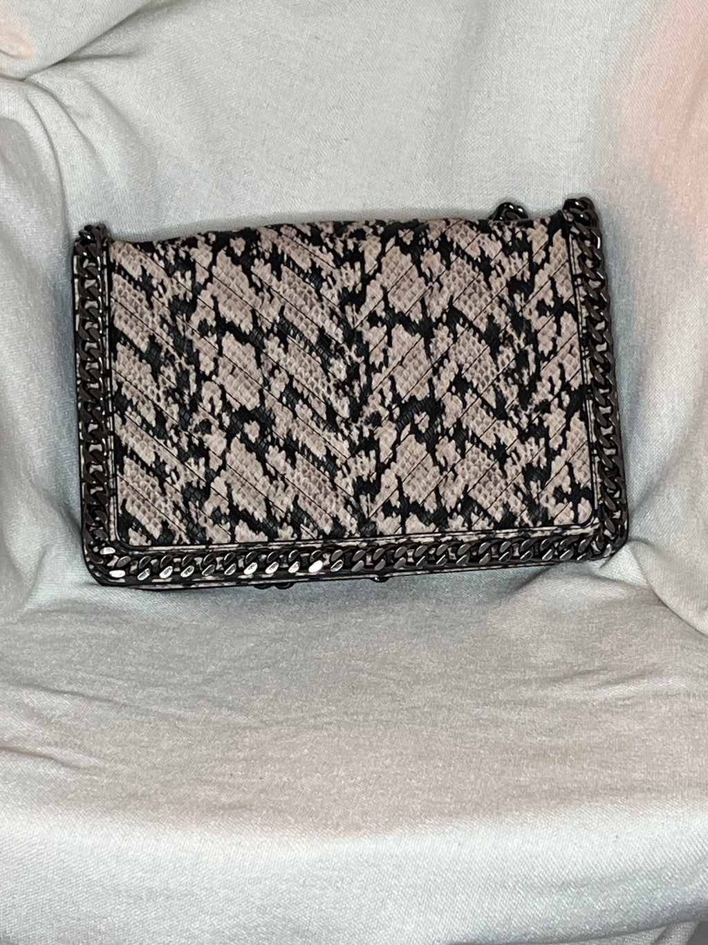 Metal Snake Bag